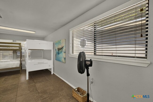 Building Photo - 1015 Reiley Rd