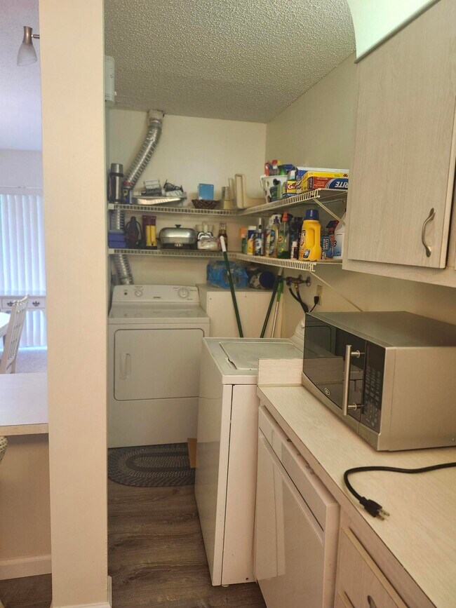 Photo - 3526 La Palmas Ct Unit D-2