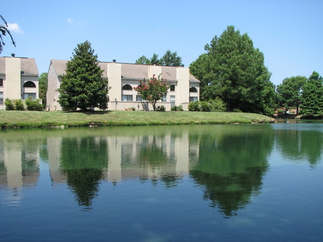 Woodchase Apartments