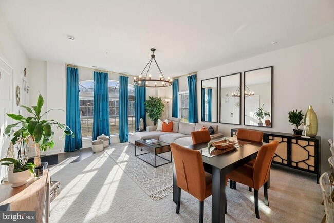 Photo - 10960 Presidential Pkwy