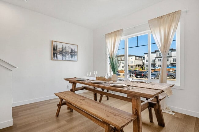 Photo - 2231-2281 81 St S W Unit SI ID1314555P