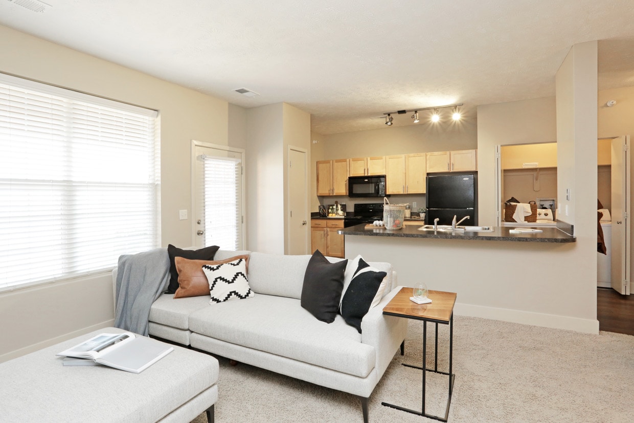 Photo - Broadmoor Hills Apartments