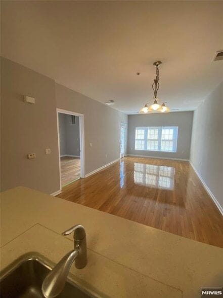 Photo - 10 Sampson St