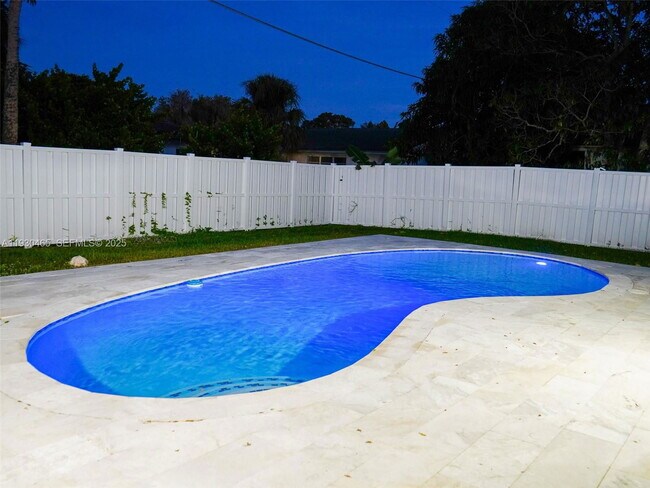 Photo - 7951 NW 37th Dr