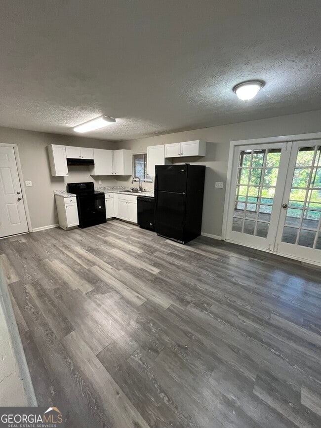 Photo - 6653 Bedford Rd