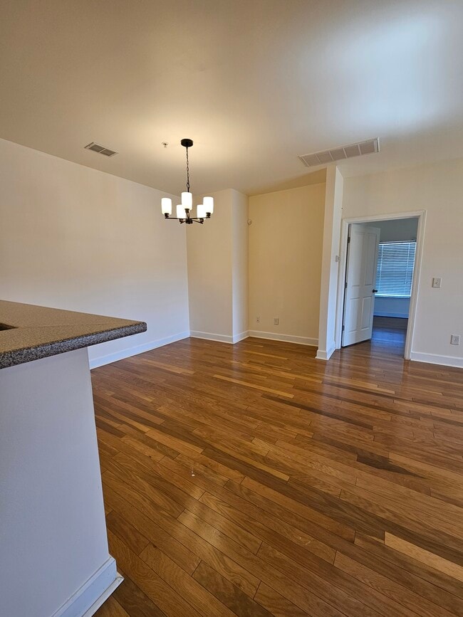 Comedor - 8401 Callabee Way Unidad #5