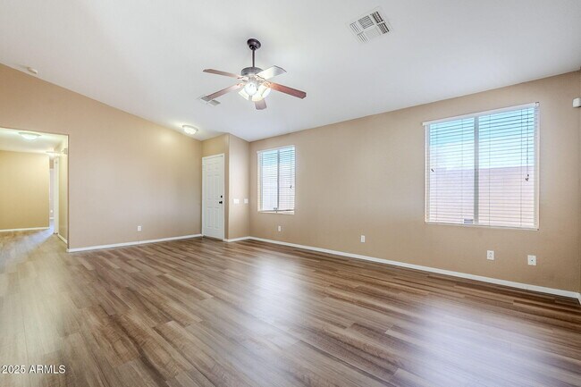 Photo - 2117 W Renaissance Ave