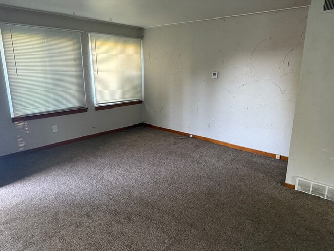 Photo - 2551 Tilbrook Rd Unit B