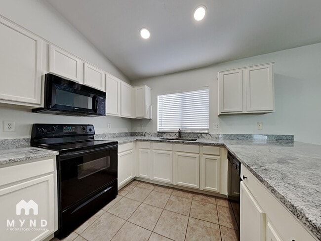 1314 E Escuda Dr