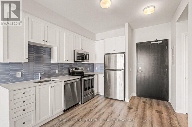 Photo - 1350 Hemlock Rd Unité 217