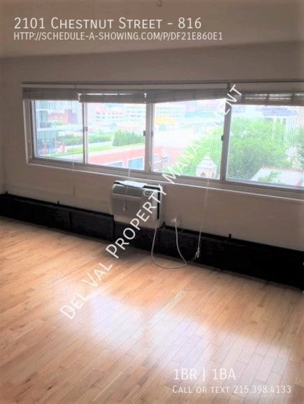 LIVING ROOM - 2101 Chestnut St Unit 816