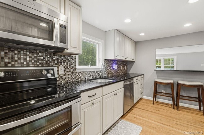 5 Adair Rd