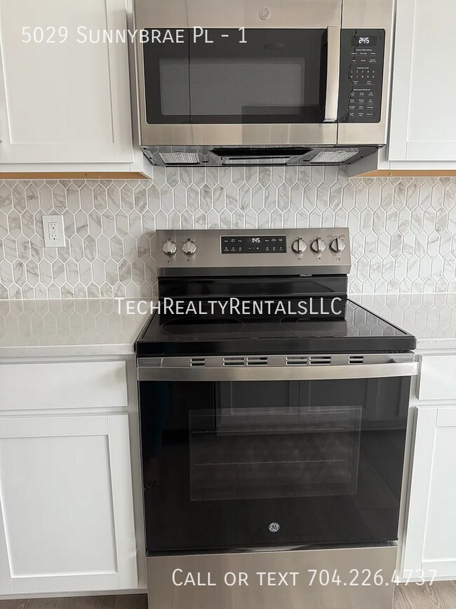 Photo - 5029 Sunnybrae Pl