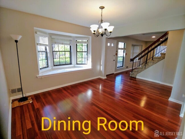Photo - 3305 Stonehedge Rd