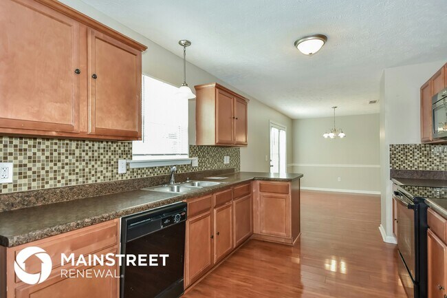 Photo - 1224 Maritime Port