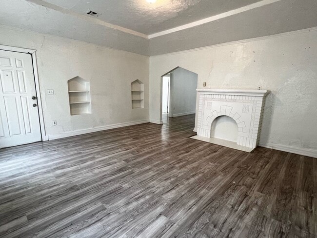 Photo - 2240 NE 20th St