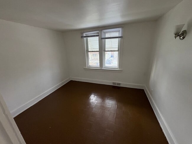 Photo - Spacious 4 Bedroom Located in North Toledo...