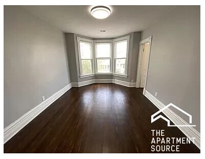 Building Photo - 3331 N Whipple St Unit 1 Rental