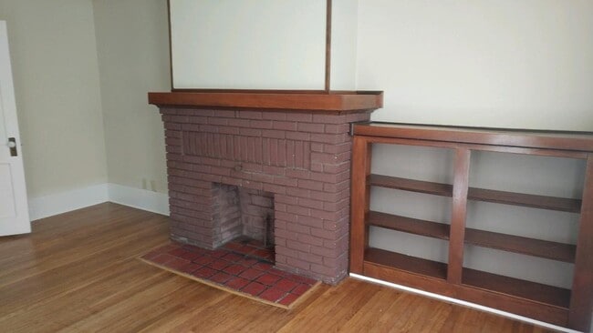 Photo - 734 Auburn Ave Unit Apartment #1