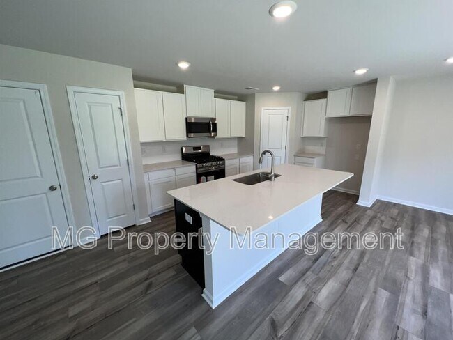 1367 Woodhouse Dr