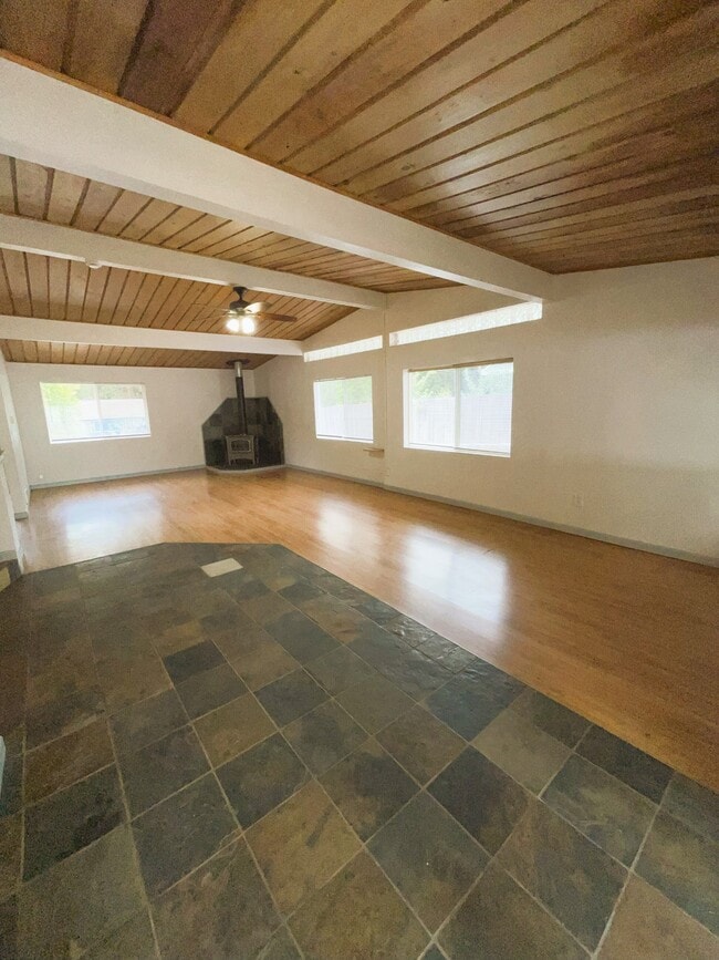 Photo - 3070 NW Paul Benjamin Rd