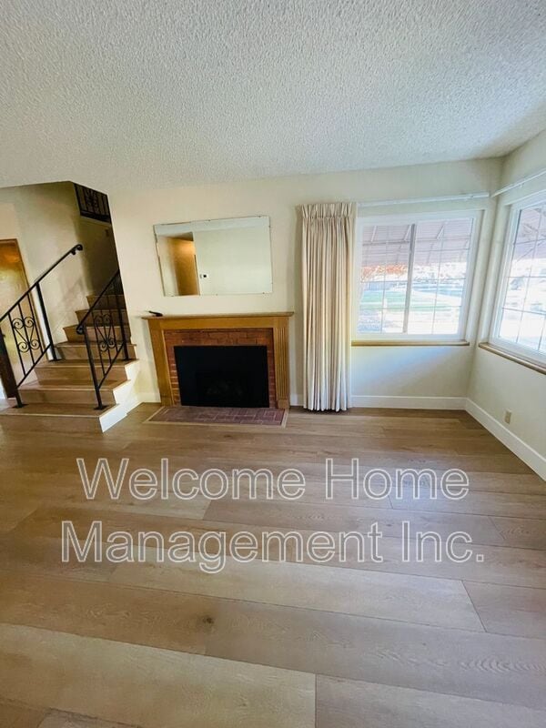 Photo - 3945 Euclid Ave