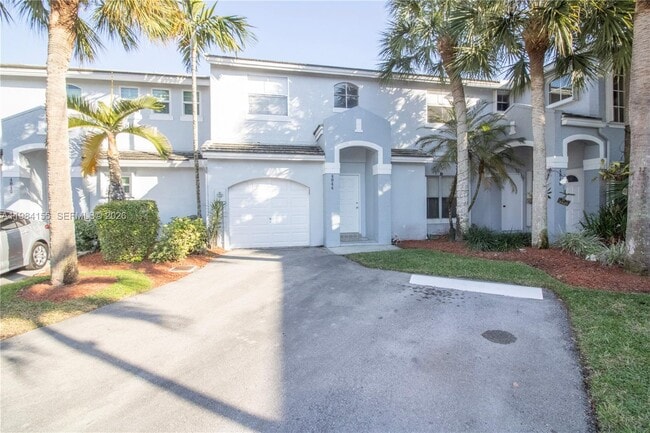 Photo - 4844 Grapevine Way