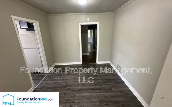 Photo - 46 N Holmes St