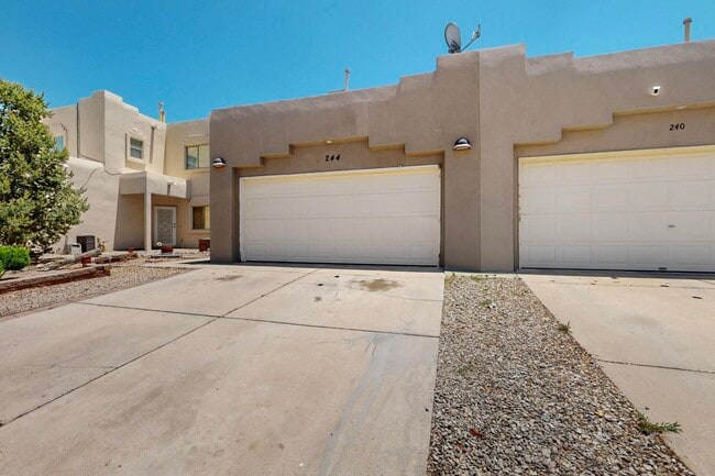 Photo - 243 Glenridge Park Ln NE