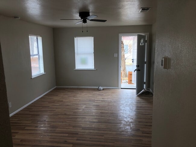 Photo - Cute 2BD/1BA in Downtown Roswell