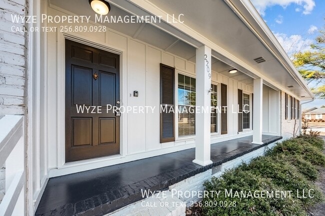 Photo - 2209 Rothmore Dr SW