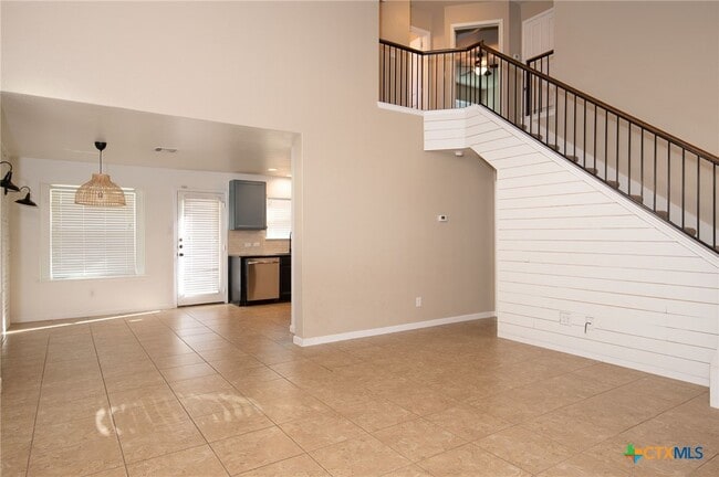 Photo - 146 Linden Ln