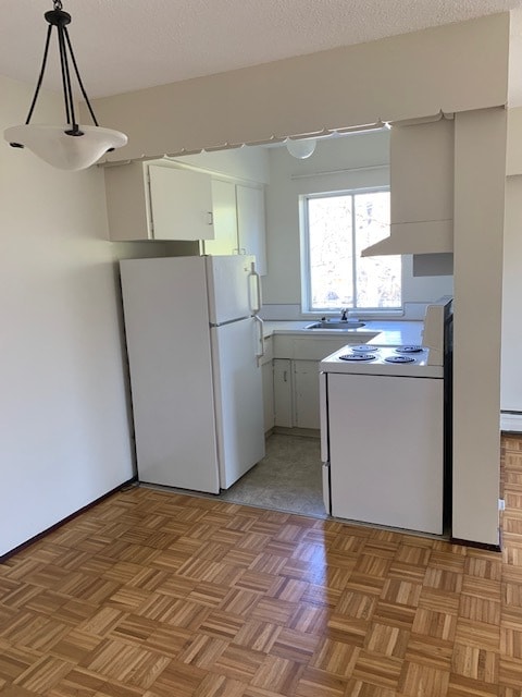 Photo - 1050 Pemberton