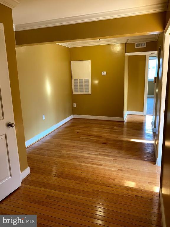 Building Photo - 2838 Hartford St SE Unit 304