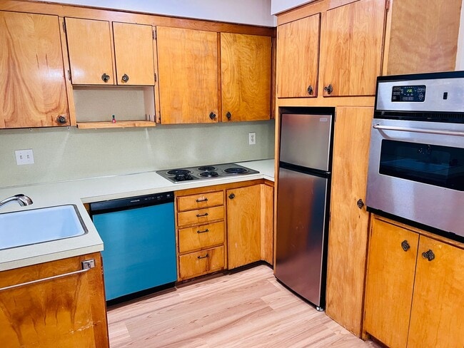 Photo - Classy 1950's full of vintage charm...2 be... Unidad 7045