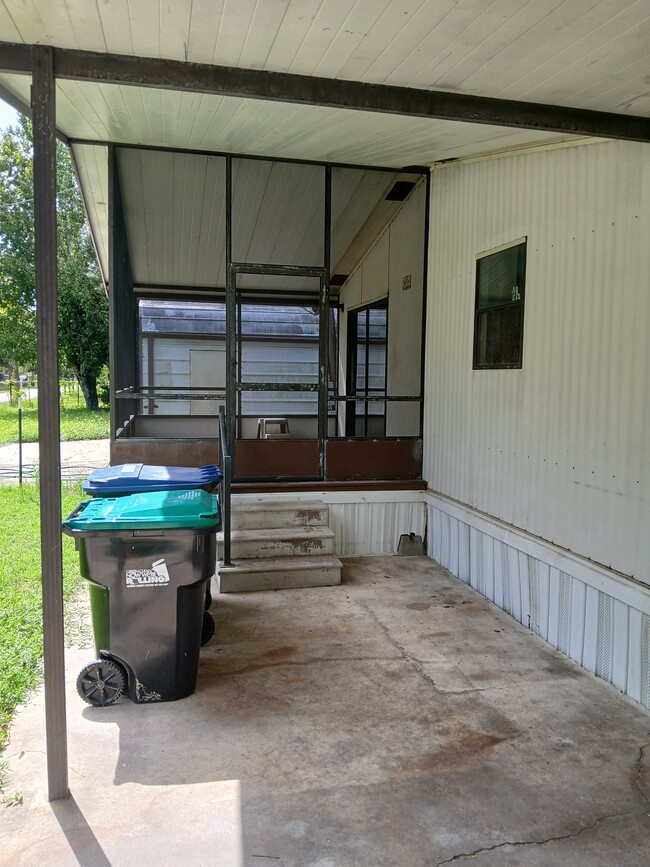 Building Photo - 18709 16th Ave Rental