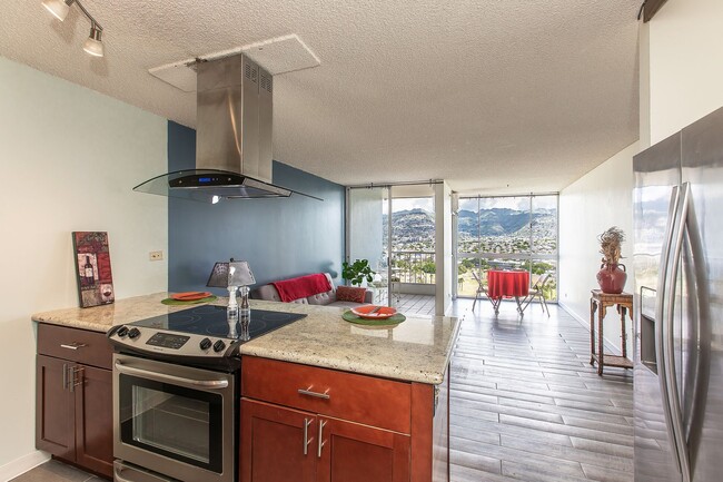 Photo - 2611 Ala Wai Blvd Unit Canal House