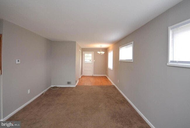 5000 Surrey Ln
