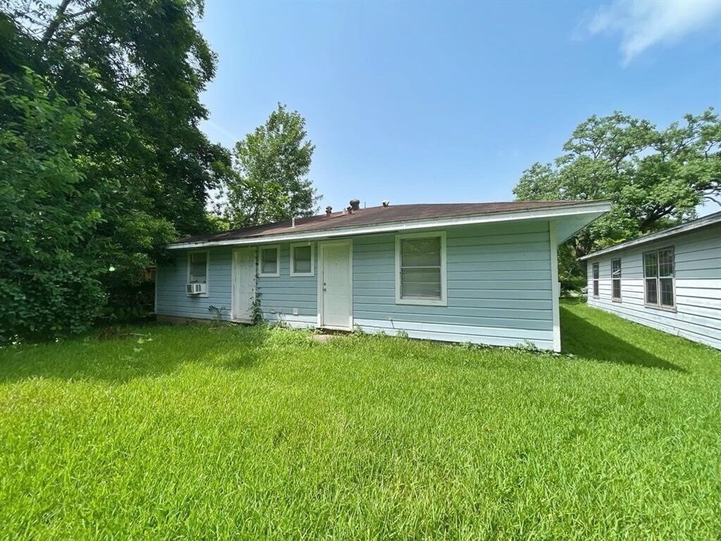 Photo - 610 N Vionett Ln