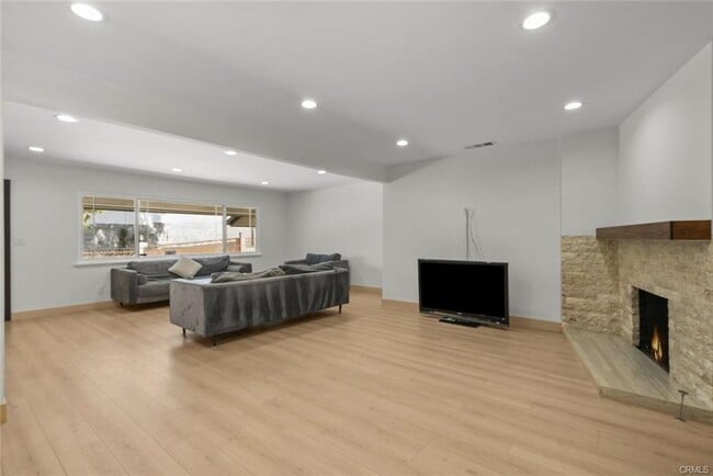 Photo - 11230 Dominica Ave