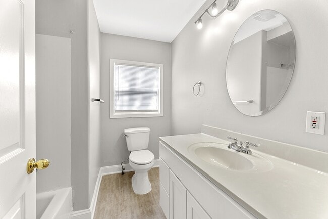 Photo - 28735 Brentwood St