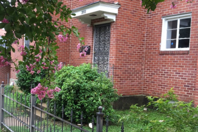 Photo - 2001 Center St Unit 4