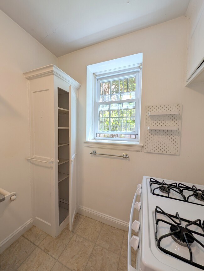 Photo - 16 Ware St Unit B