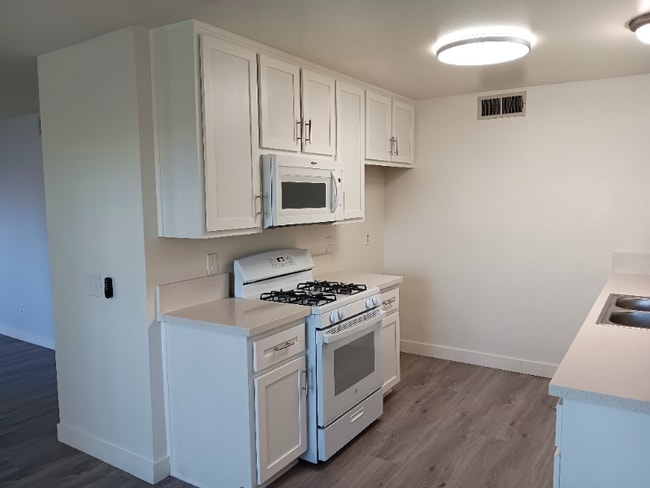 Photo - 12250 17th St Unidad 3