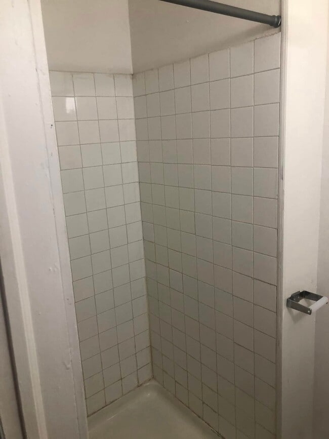 Photo - 1234 Egleston Ave Unit B