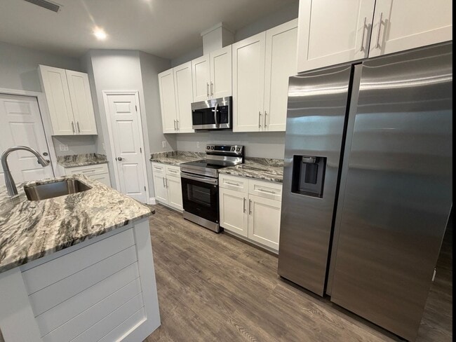 Photo - 4207 Northshore Rd