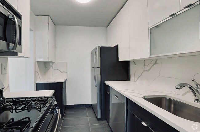 Building Photo - 315 W 48th St Rental