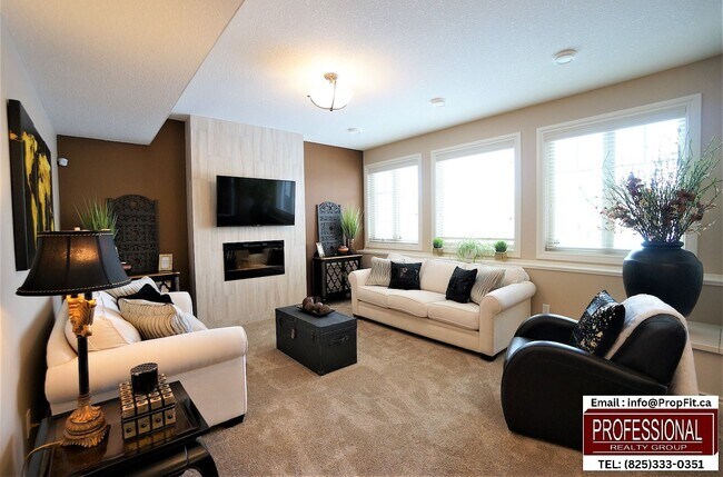 Photo - 3949 Kennedy Cres SW