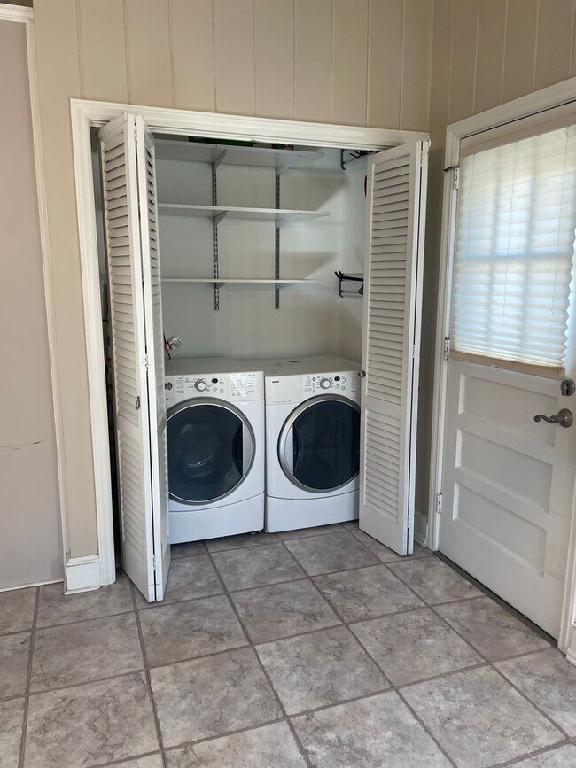 Photo - 3 BR Brick Ranch with Fenced Yard in Starm...