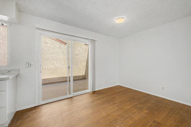 Photo - 2605 E Lemon St